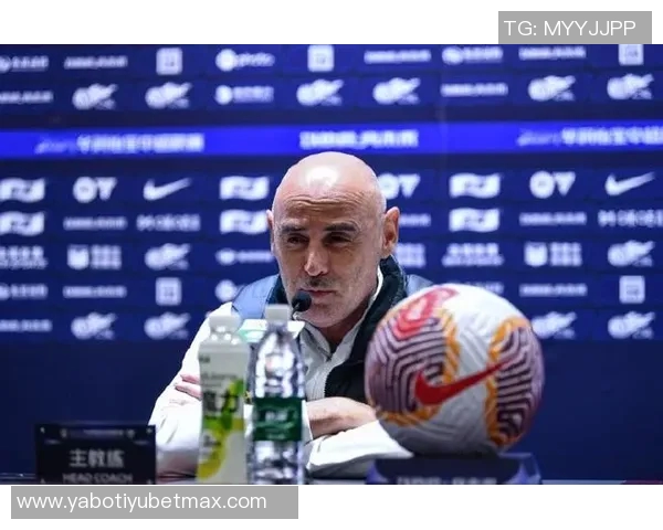 穆斯卡特继续留守海港丹尼罗尔正式执教流浪者签约两年半 穆斯卡特继续留守海港丹尼罗尔正式执教流浪者签约两年半