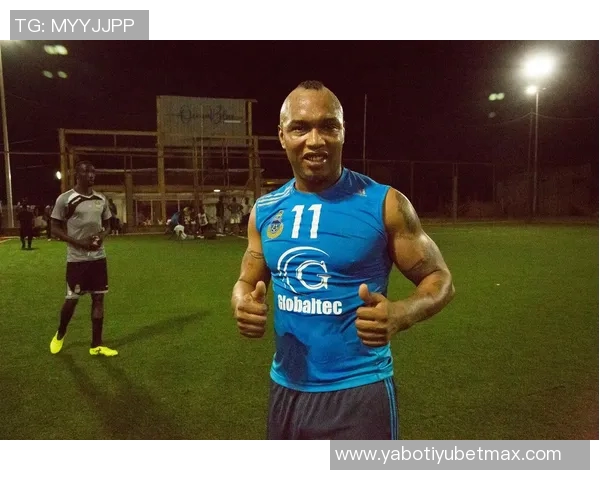 前利物浦球星迪乌夫因欠抚养费可能面临监禁危机