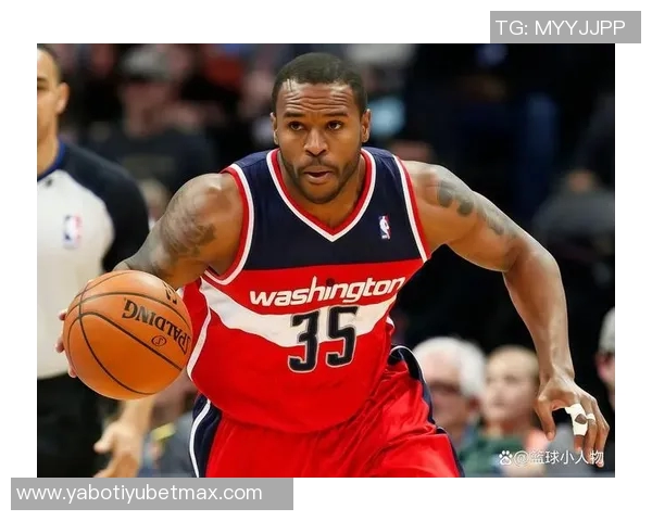 布克盛赞马威充满活力展现内线全能特质令人期待