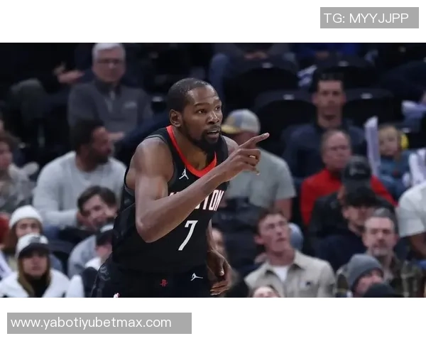 火记：雷霆球员对抗杜兰特表现不佳关键时刻犯规与防守依然出色